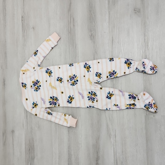 🌺 Super soft baby pj 🌺 - Picture 6 of 6